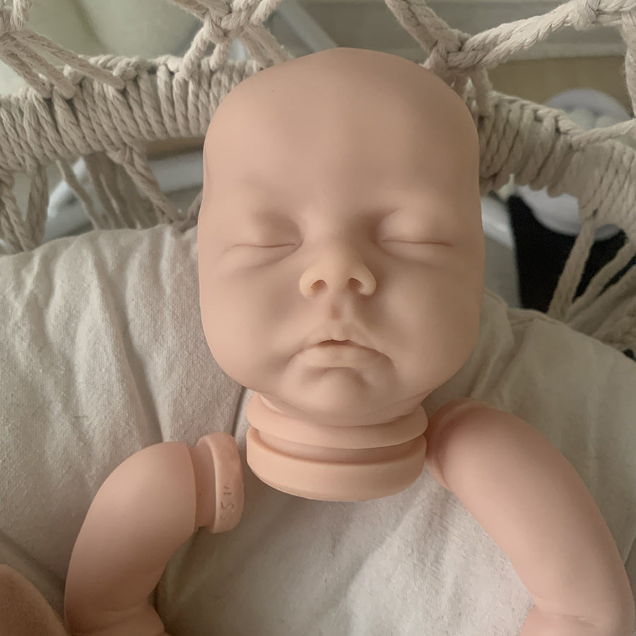 18 Zoll Delilah Schließen Sie die Augen DIY Reborn Kit