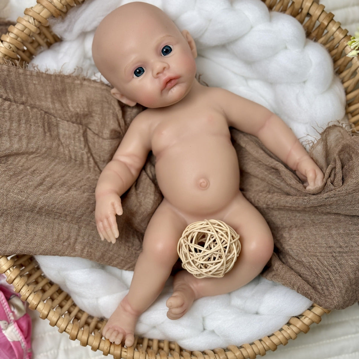 30 cm Silikon-Reborn-Baby Meadow im rosa Kleid