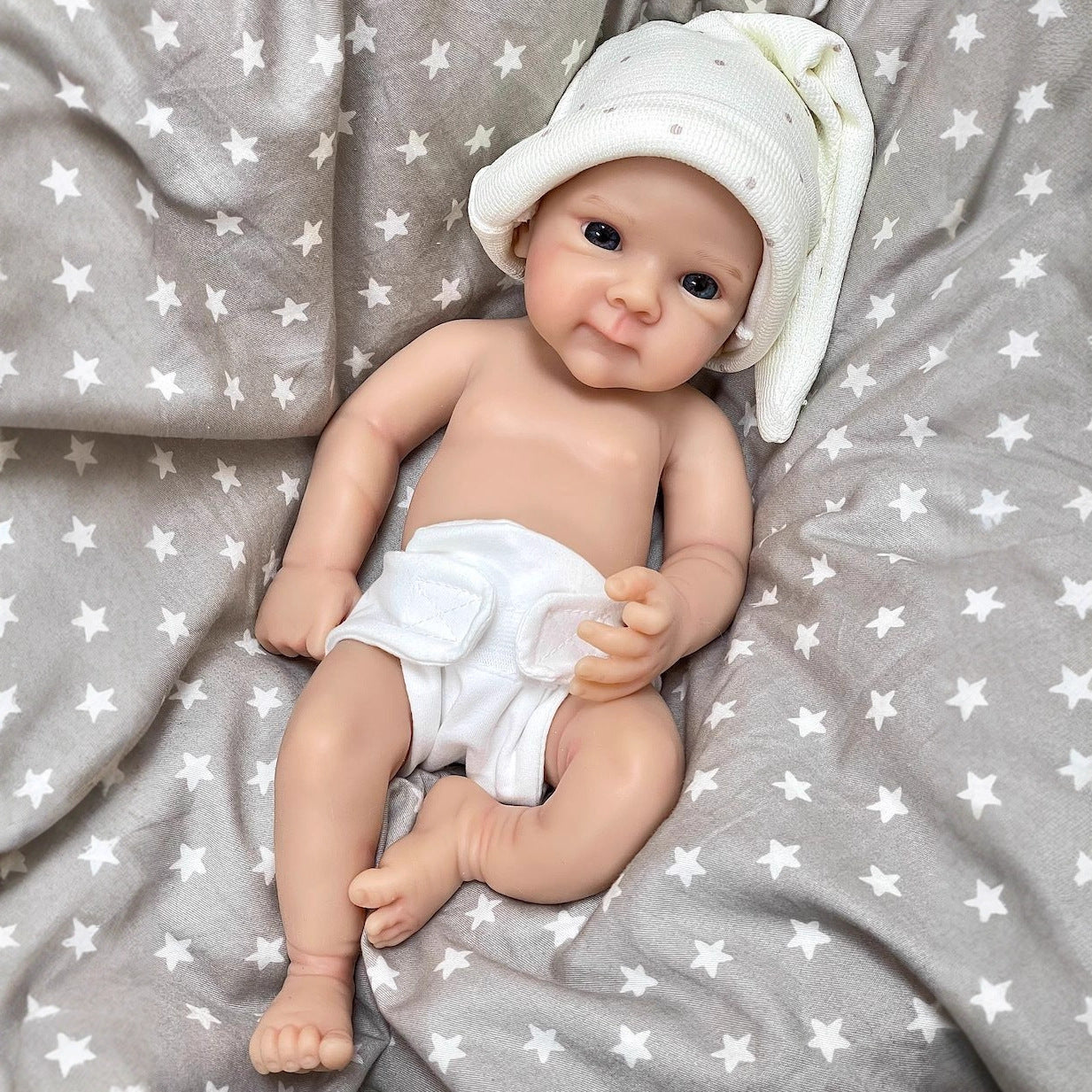 30cm weiche Silikon-Reborn-Puppe mit blauen Augen - Bettie