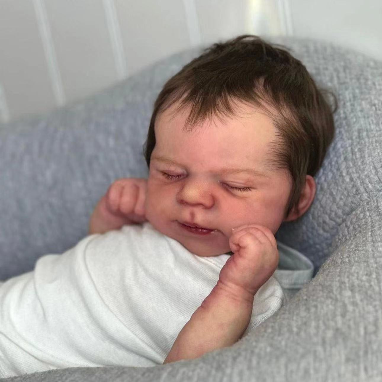 19 Zoll realistische Verne Geschlossene Augen Reborn Puppe-Pascale