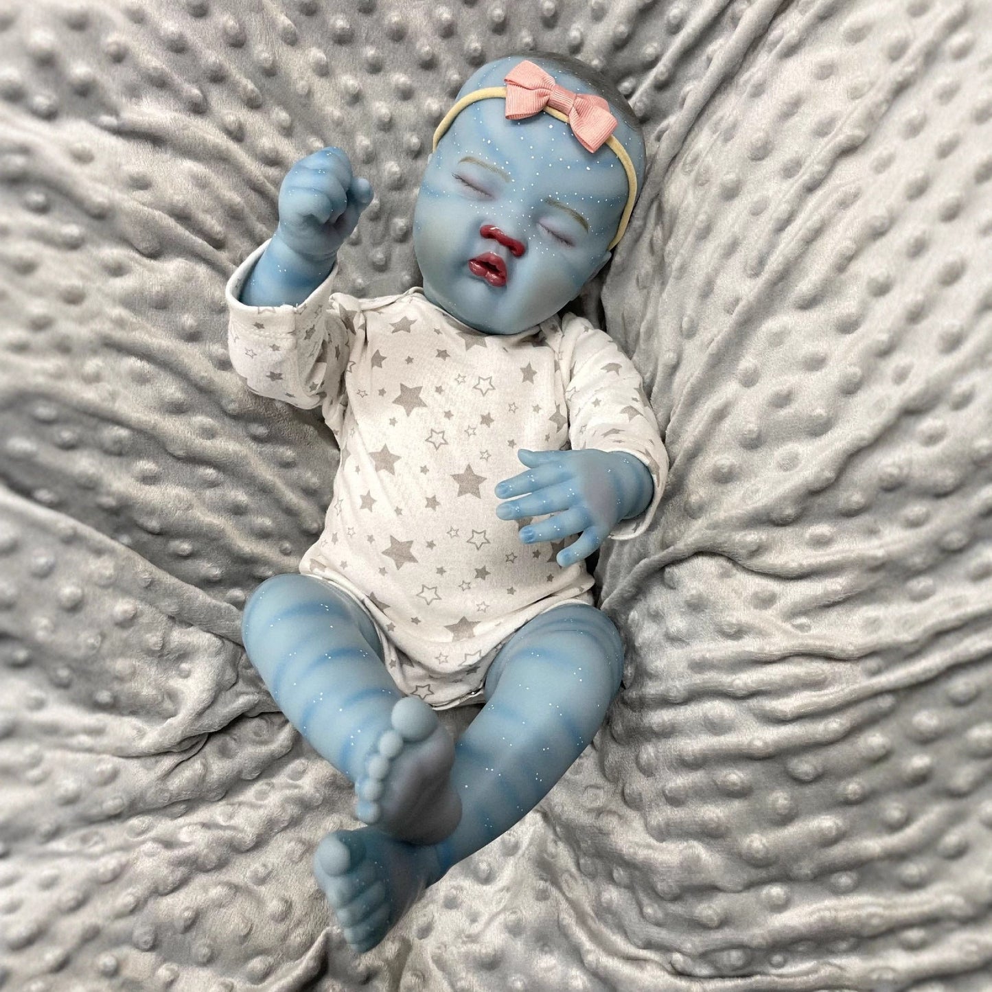 50cm Quinbee Reborn Babypuppe Avatar mit geschlossenen Augen