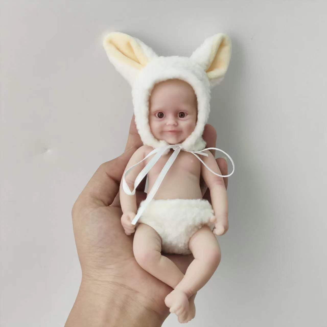 6 Zoll 15cm Offene Augen Lächeln wiedergeborene Mini-Puppe Maddie