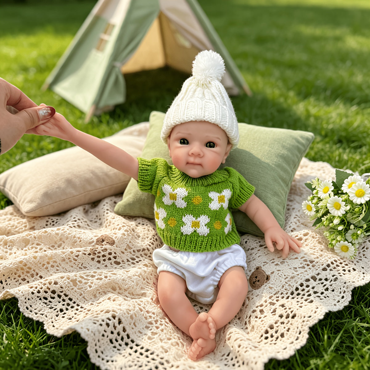 30 cm Bettie Reborn Babypuppe aus Vollsilikon Mädchen im grünen Blumenpullover