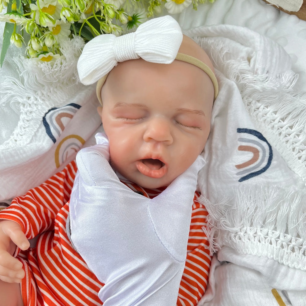 45 cm großer dehnbarer Loulou Reborn Puppen Strampler aus Vollsilikon im gelb-gestreiften Design