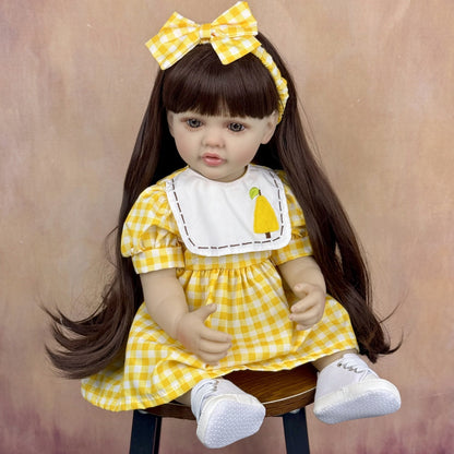 55 cm langhaariges Betty-Reborn-Babymädchen im gelben Kleid