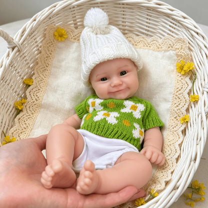30 cm vollständig aus Silikon gefertigte Reborn Babypuppe Maddie lächeln in grünen Outfits