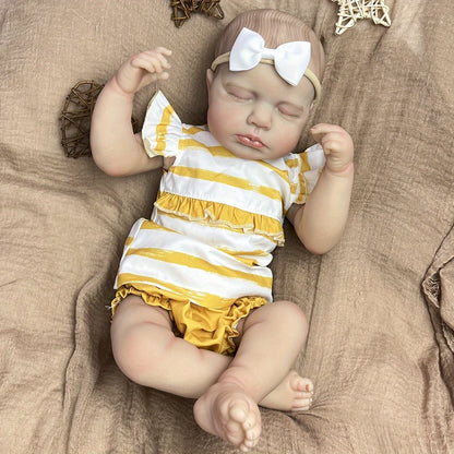 20 Zoll Loulou Reborn-Baby-Dame mit geschlossener Augen und 3D-Haut in gelb gestreifter Kleidung
