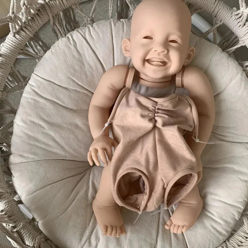 24 Zoll unbemaltes Mila Offene Augen Lächeln Reborn Puppenset