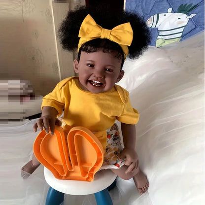 60cm Afroamerikaner Lockiges Haar Lächeln Reborn Puppe Mila