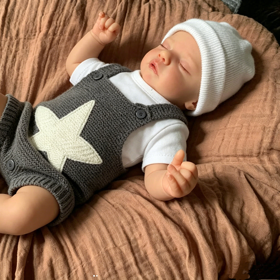 19 Zoll Sam Reborn-Puppe mit geschlossenen Augen in grauem Sternen-Outfit