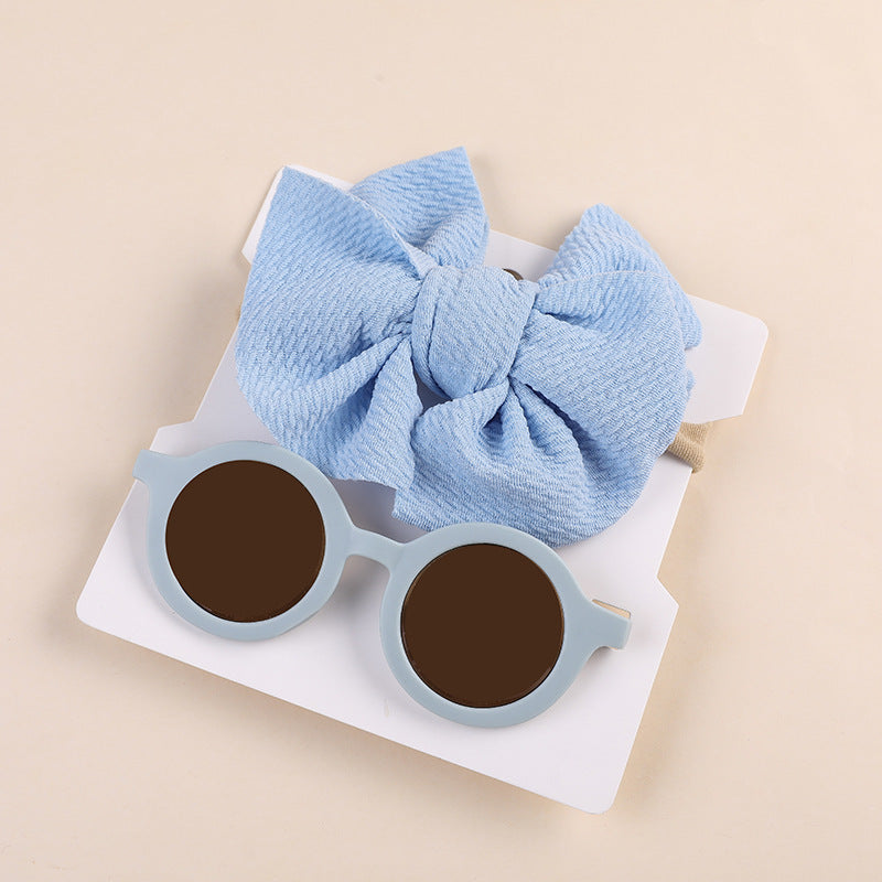 Zweiteiliges Sonnenbrillen-Set mit Schleife und Nylon-Stirnband