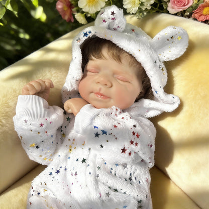 48 cm realistische Pascale Reborn-Babypuppe mit geschlossenen Augen im Sternen-Jumpsuit