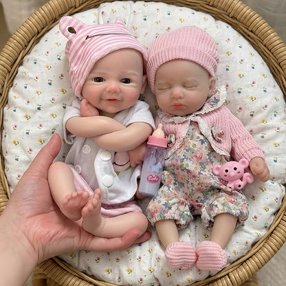 30 cm Reborn Puppe aus Vollsilikon Zwillingsschwestern – Loulou und Vivienne