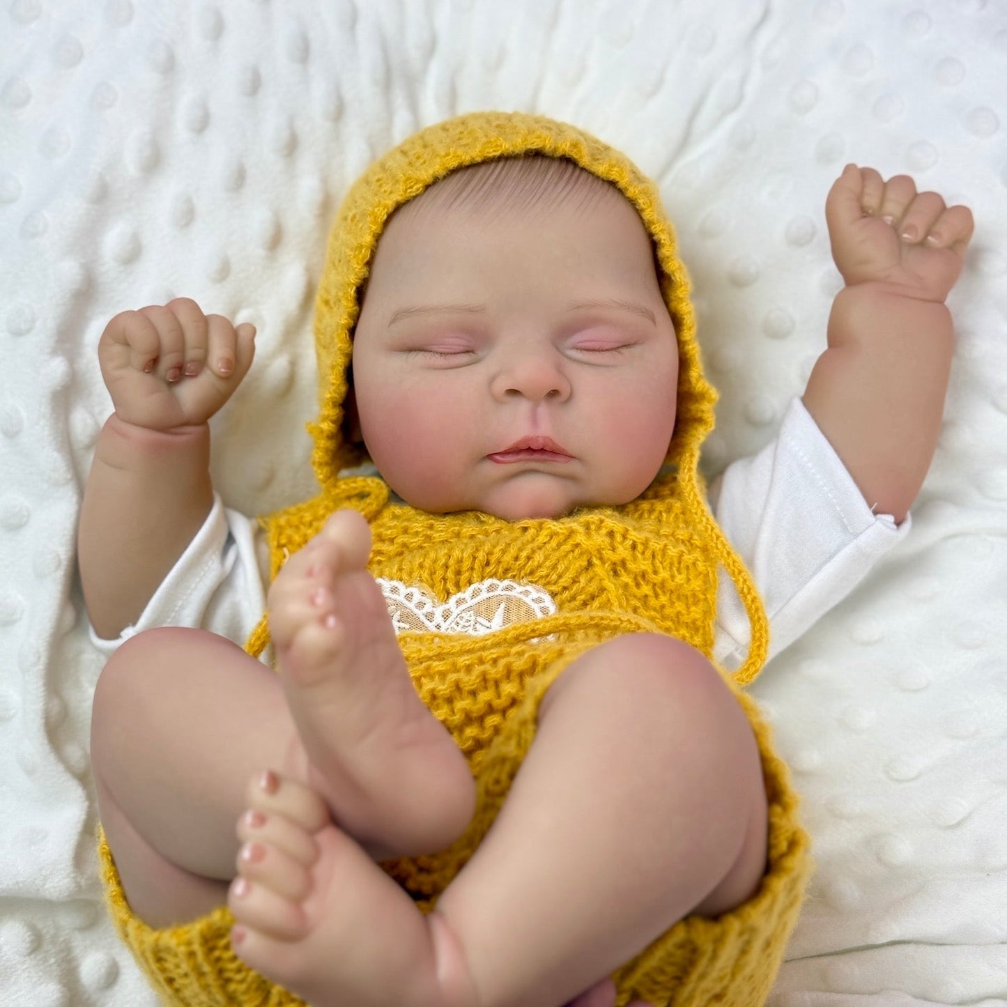 20 Zoll 3D-Haut weicher Körper schlafende Reborn Puppe im gelben Pullover - Peaches