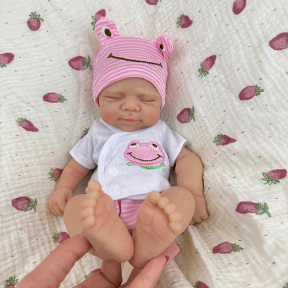 30 cm Pascale Reborn Puppe aus Vollsilikon im rosa Frosch-Outfit