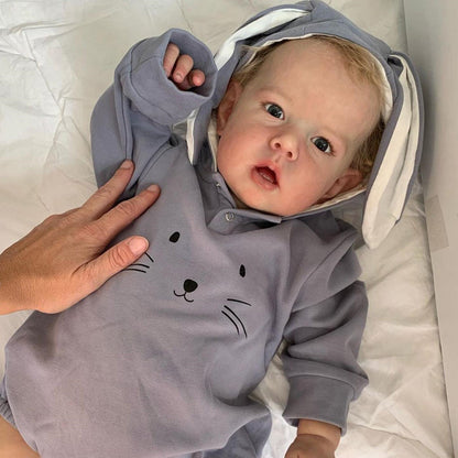 20 Zoll Cyril Reborn Puppe mit kurzen blonden Haaren und offenen Augen