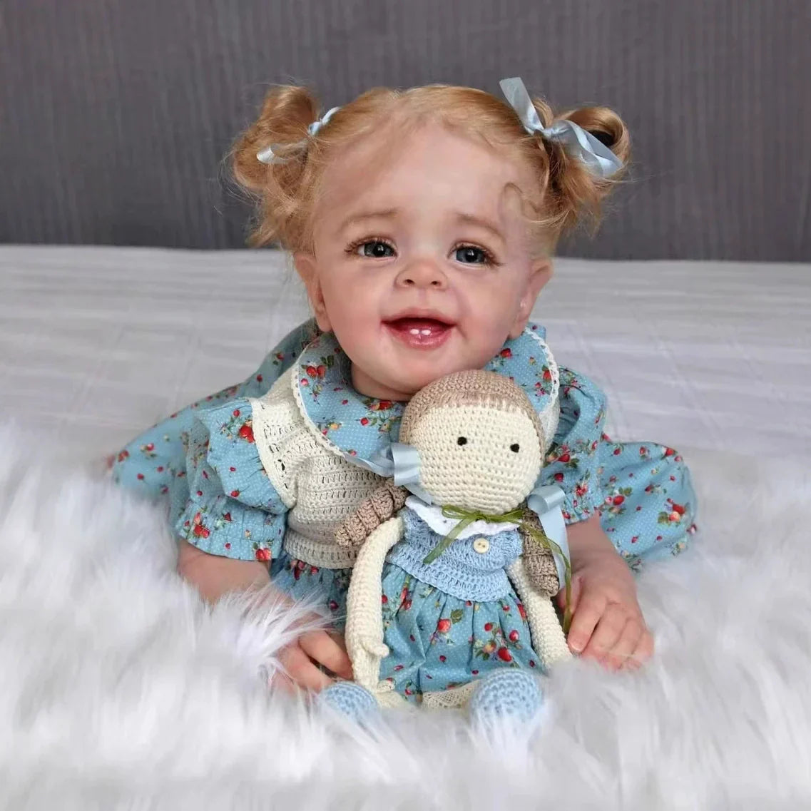 Molly 50 cm realistisches blondes Haar Lächeln Reborn Baby Yannik
