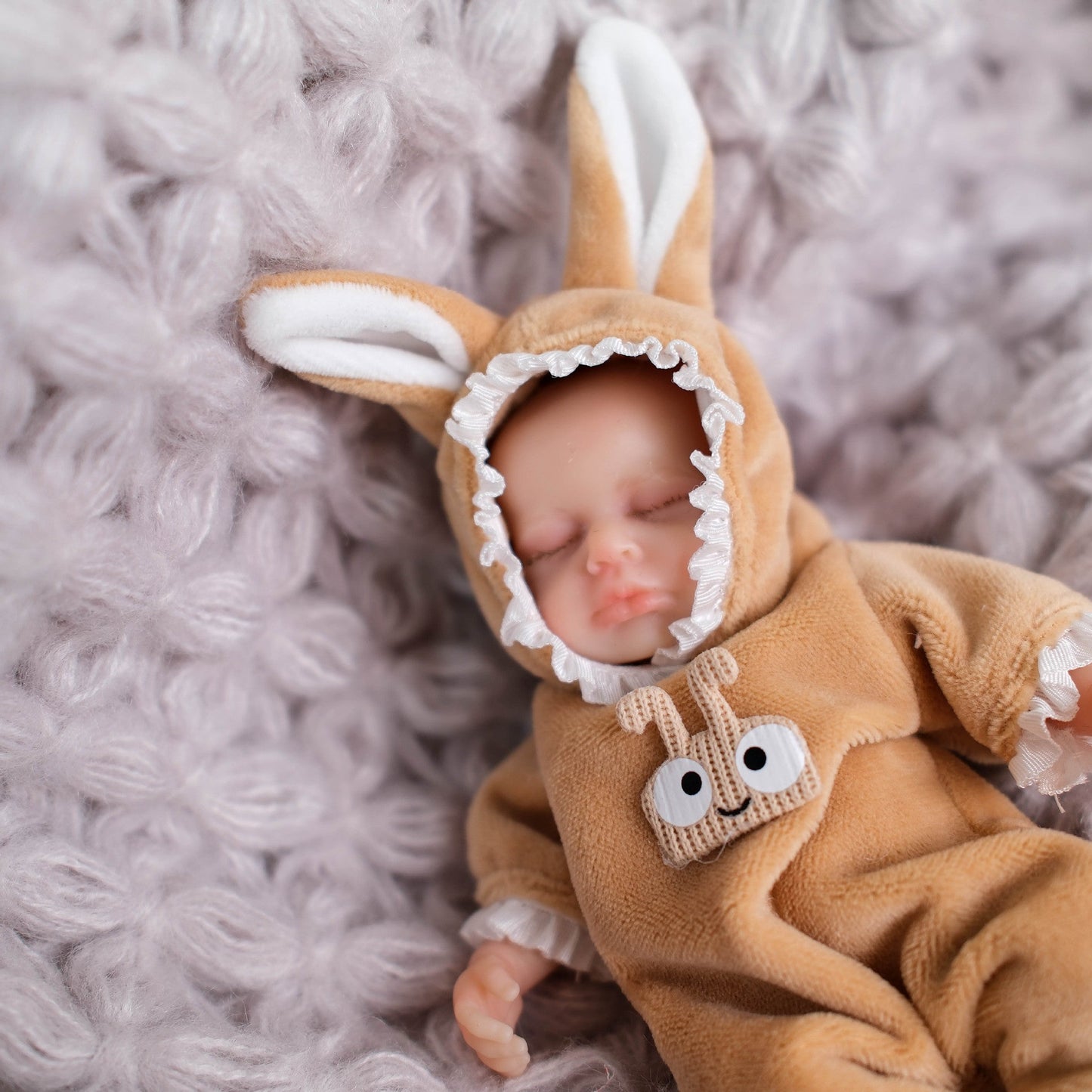 6 Zoll Mini-Silikon-Reborn-Puppe Mädchen Loulou mit geschlossenen Augen