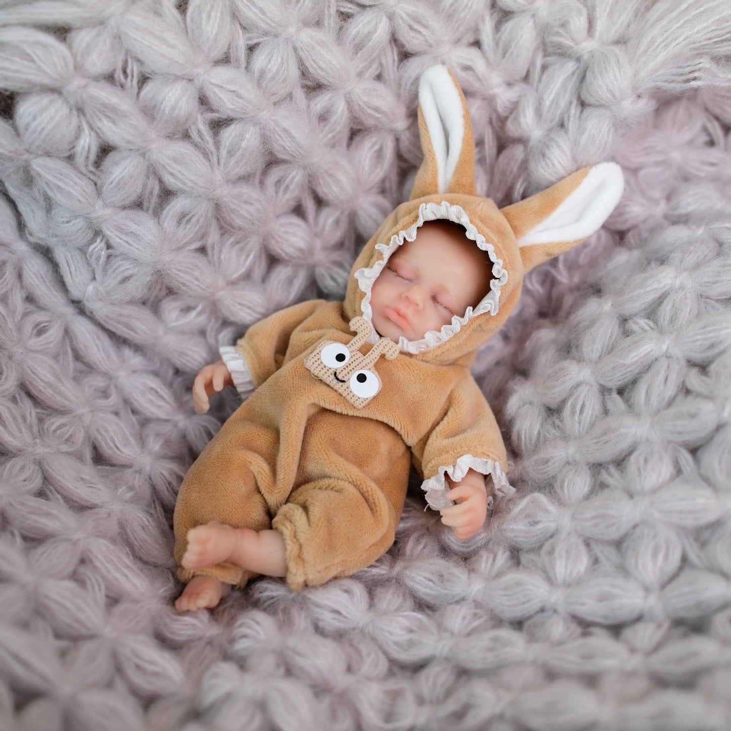 6 Zoll Mini-Silikon-Reborn-Puppe Mädchen Loulou mit geschlossenen Augen