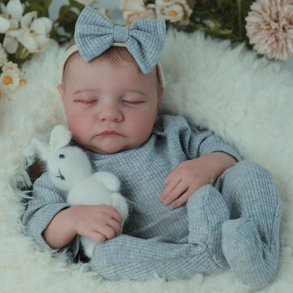 18 Zoll lebensechte Levi Reborn Puppe mit geschlossenen Augen und Stirnband