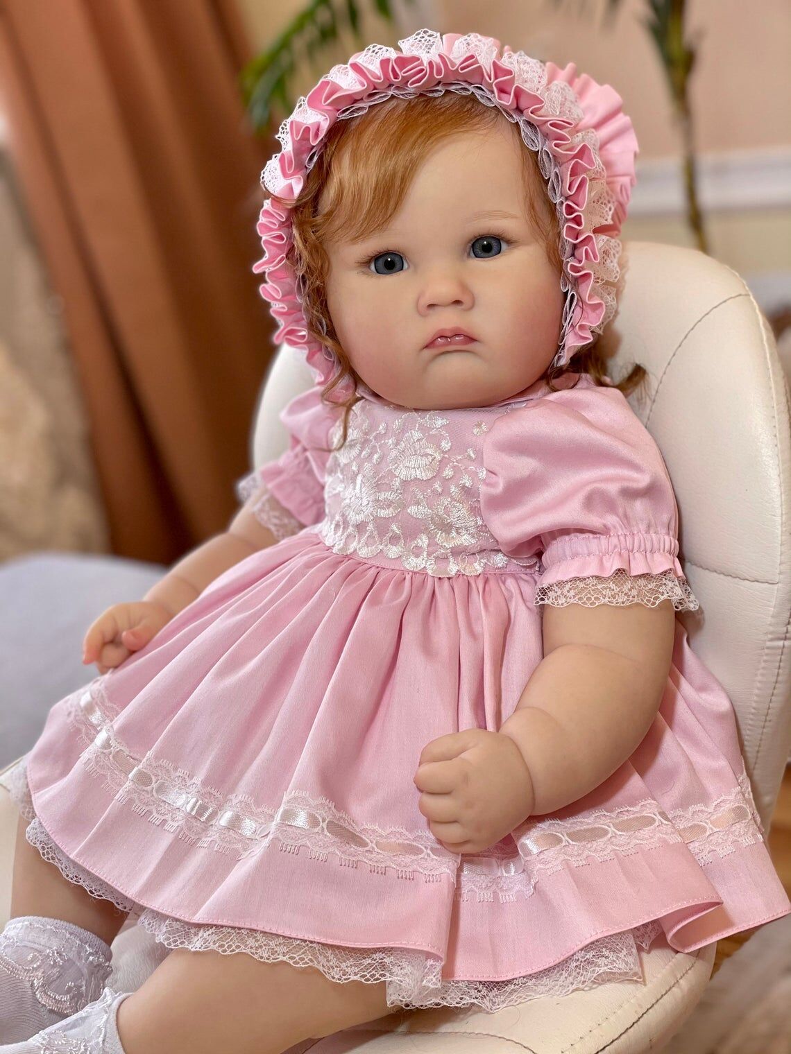 60 cm Zone Reborn Puppe mit offenen Augen und braunen Haaren - Charlotte