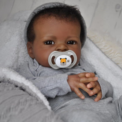 20 Zoll offene Augen dunkle Haut lockiges Haar Reborn Puppe in grauer Kleidung-Lanny