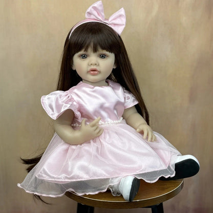55 cm lebensecht wirkendes Betty-Reborn Babymädchen mit langen Haaren im rosa Kleid