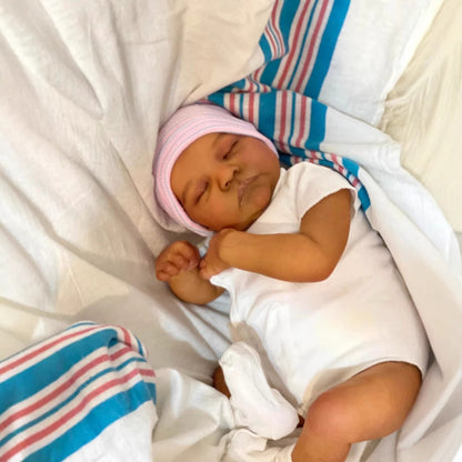 45 cm Miles geschlossene Augen dunkle Haut Reborn Puppe-Levi