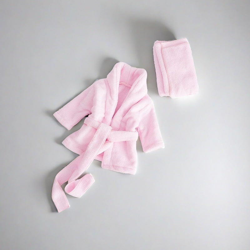 Plüschbademantel-Pyjama für Puppen von 45-55 cm