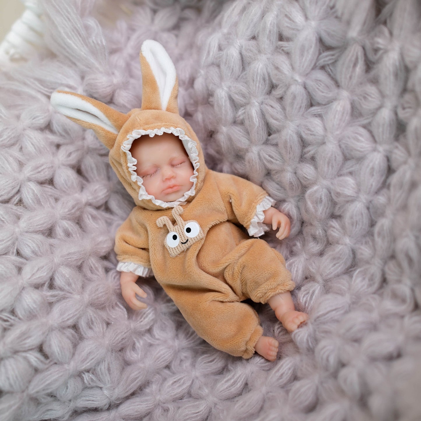 6 Zoll Mini-Silikon-Reborn-Puppe Mädchen Loulou mit geschlossenen Augen
