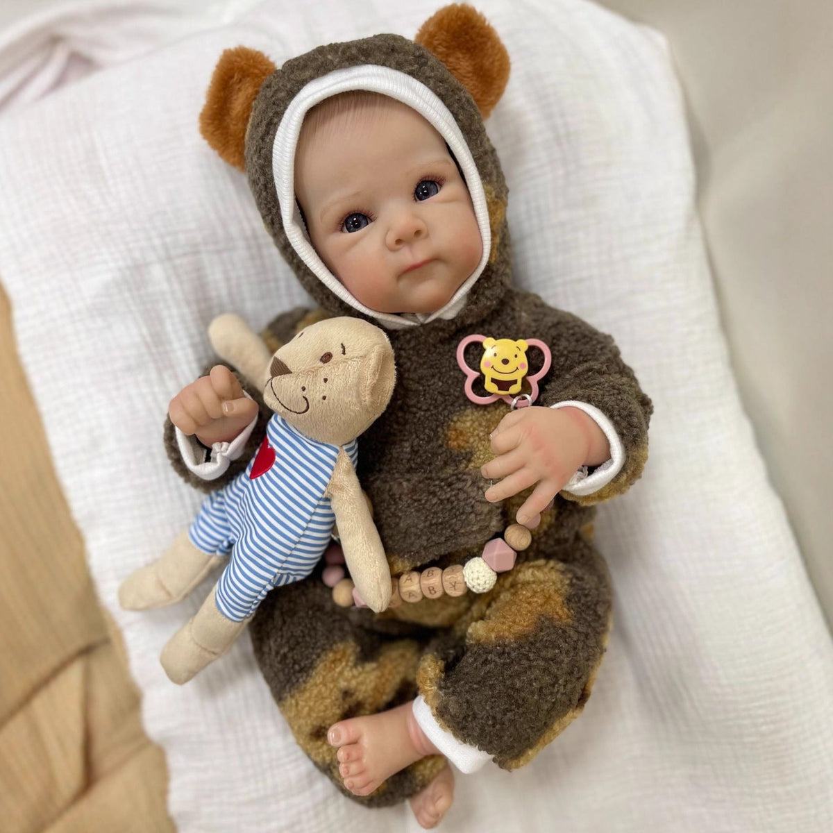 45cm offene Augen weicher Körper kuscheliges Reborn Babypuppe im Plüsch-Bodysuit - Bettie