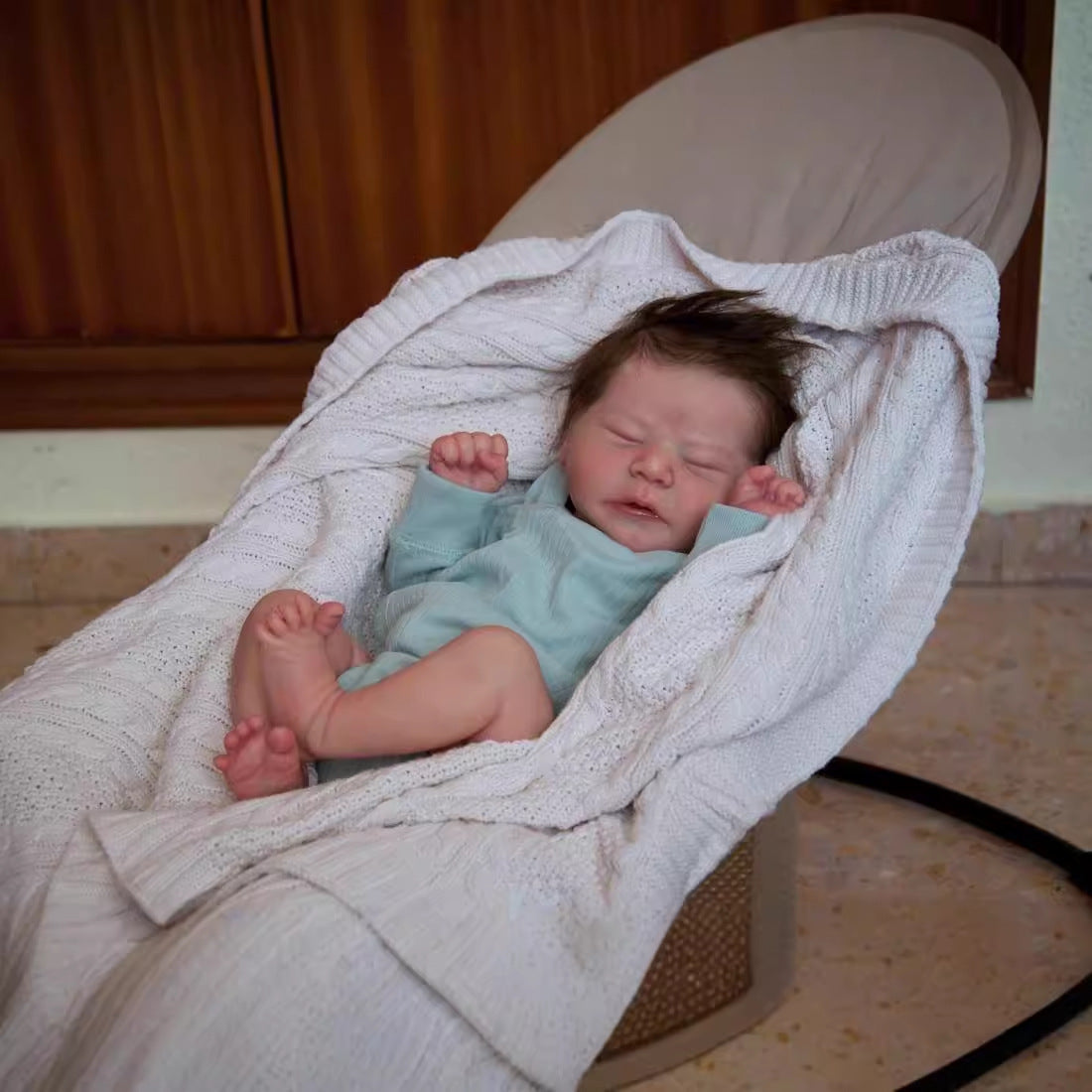 19 Zoll Colby Lebensechte Reborn Puppe mit geschlossenen Augen -Chase