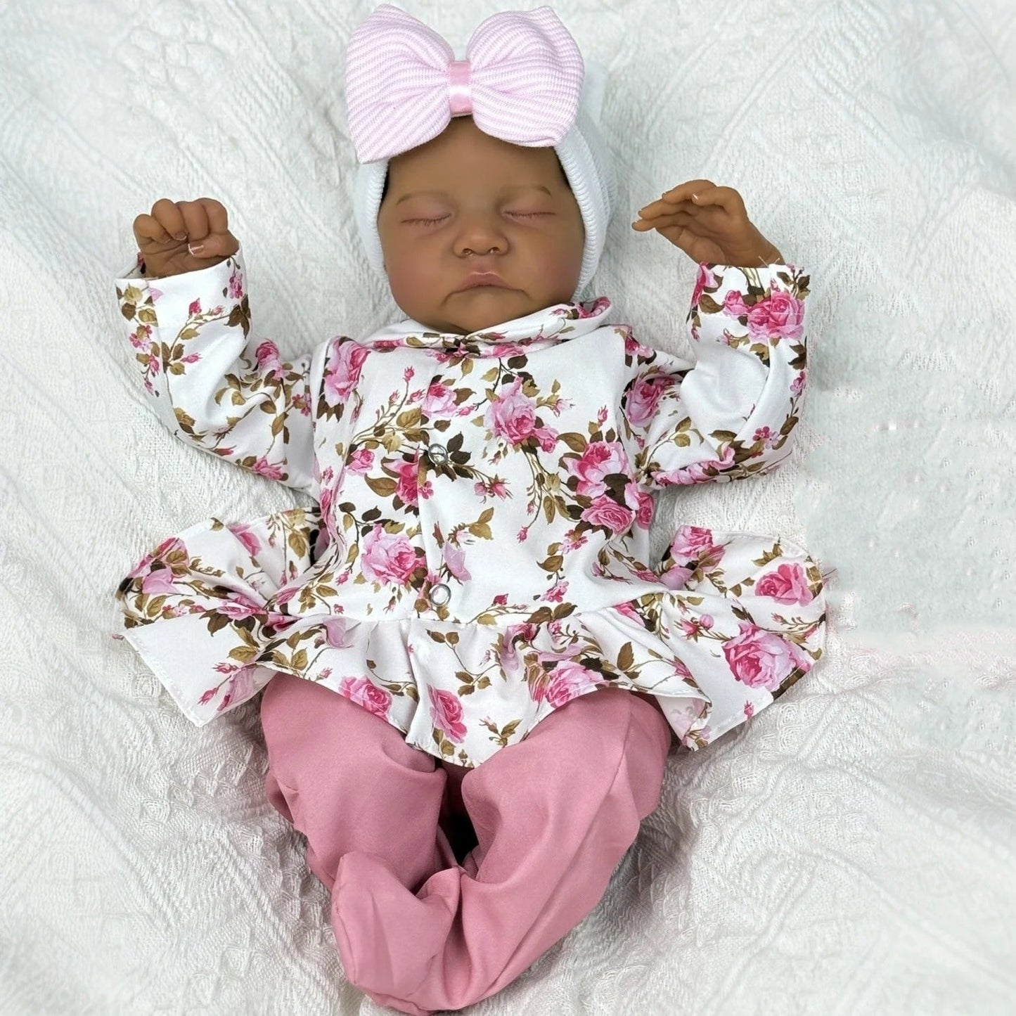 45cm Elsie Geschlossene Augen Dunkle Haut Weichen Körper Reborn Babypuppe Levi