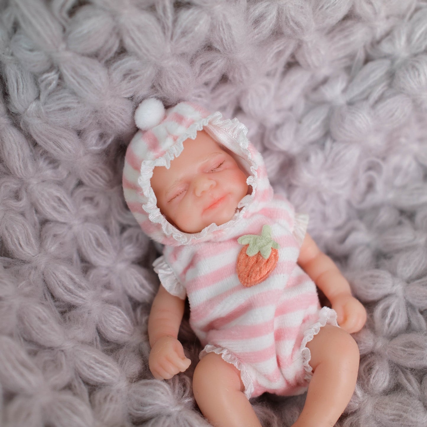 6 Zoll Mini-Silikon-Reborn-Puppe Mädchen mit geschlossenen Augen - Pascale