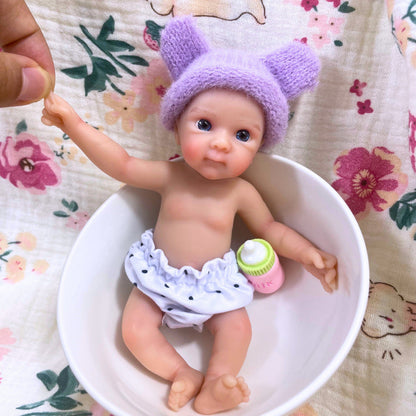 15 cm Mini-Reborn-Puppe Mädchen Bettie aus Vollsilikon mit blauen Augen