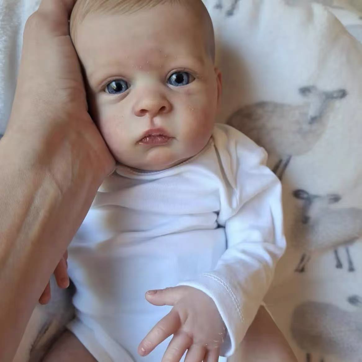 19 Zoll lebensechte blaue Augen Reborn Puppe-Oskar