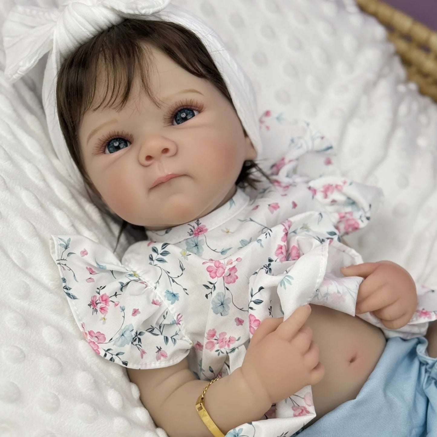 45cm lebensechtes Vinyl-Baby-Mädchen mit kurzen Haaren und blauen Augen – Bettie