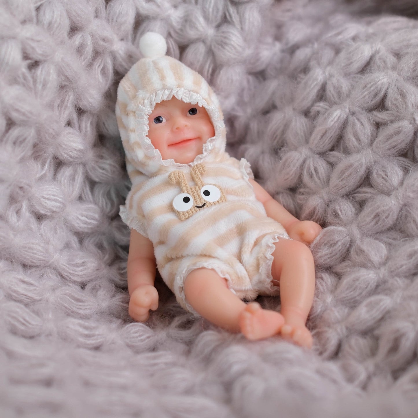 6 Zoll Mini-Silikon-Reborn-Puppe Mädchen mit offenen Augen - Sebastian
