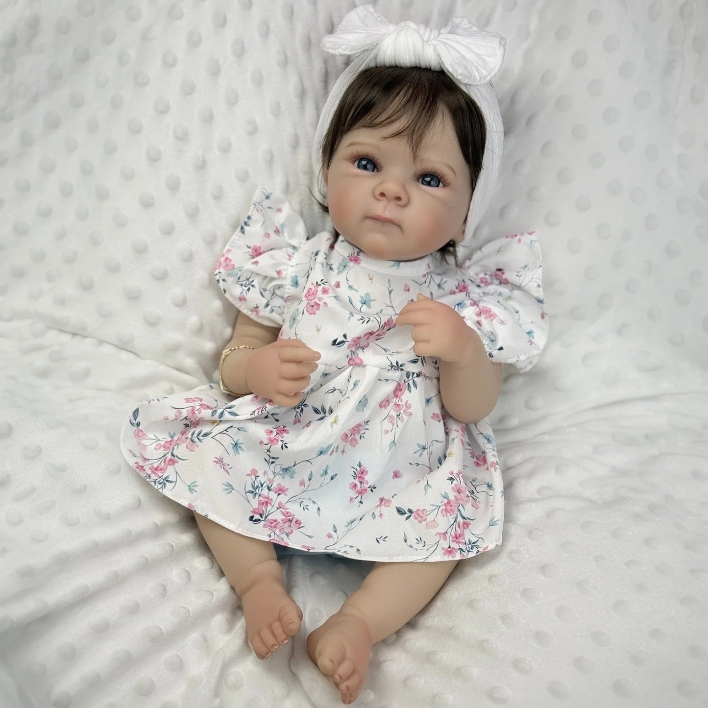 45cm lebensechtes Vinyl-Baby-Mädchen mit kurzen Haaren und blauen Augen – Bettie
