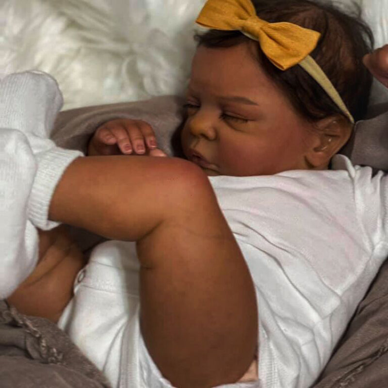 19 Zoll Isaac Geschlossene Augen Afrikanische Rebornpuppen-Romy