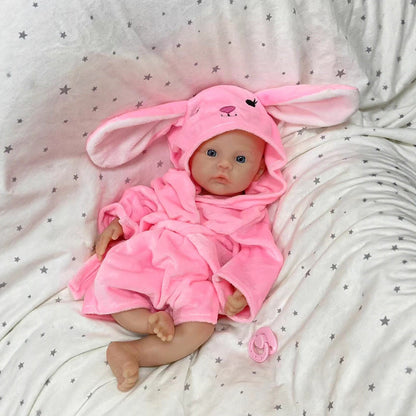 30cm weiches Silikon-Reborn-Baby-Mädchen mit blauen Augen im rosa Bademantel - Meadow