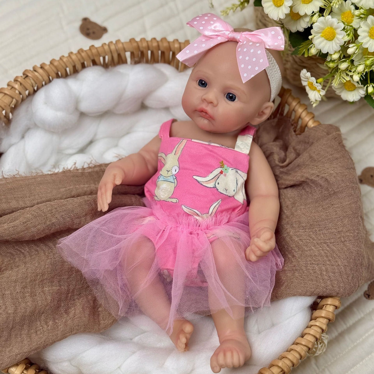 30 cm Silikon-Reborn-Baby Meadow im rosa Kleid