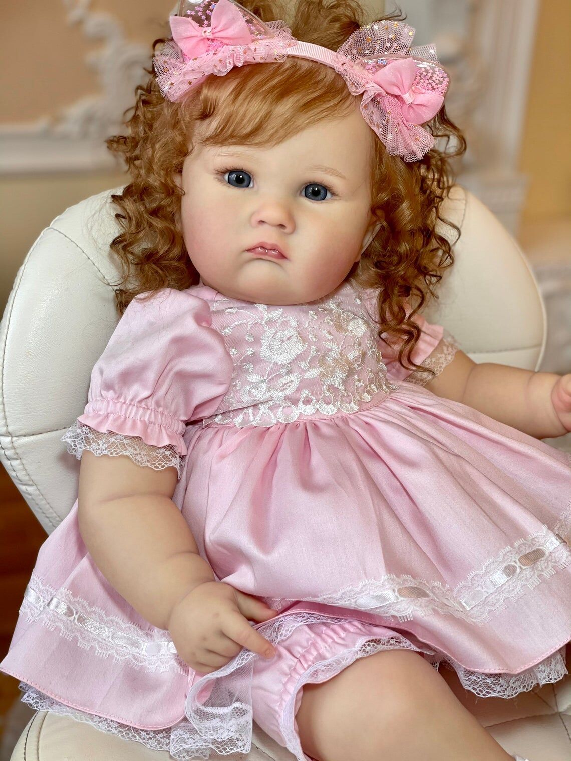 60 cm Zone Reborn Puppe mit offenen Augen und braunen Haaren - Charlotte