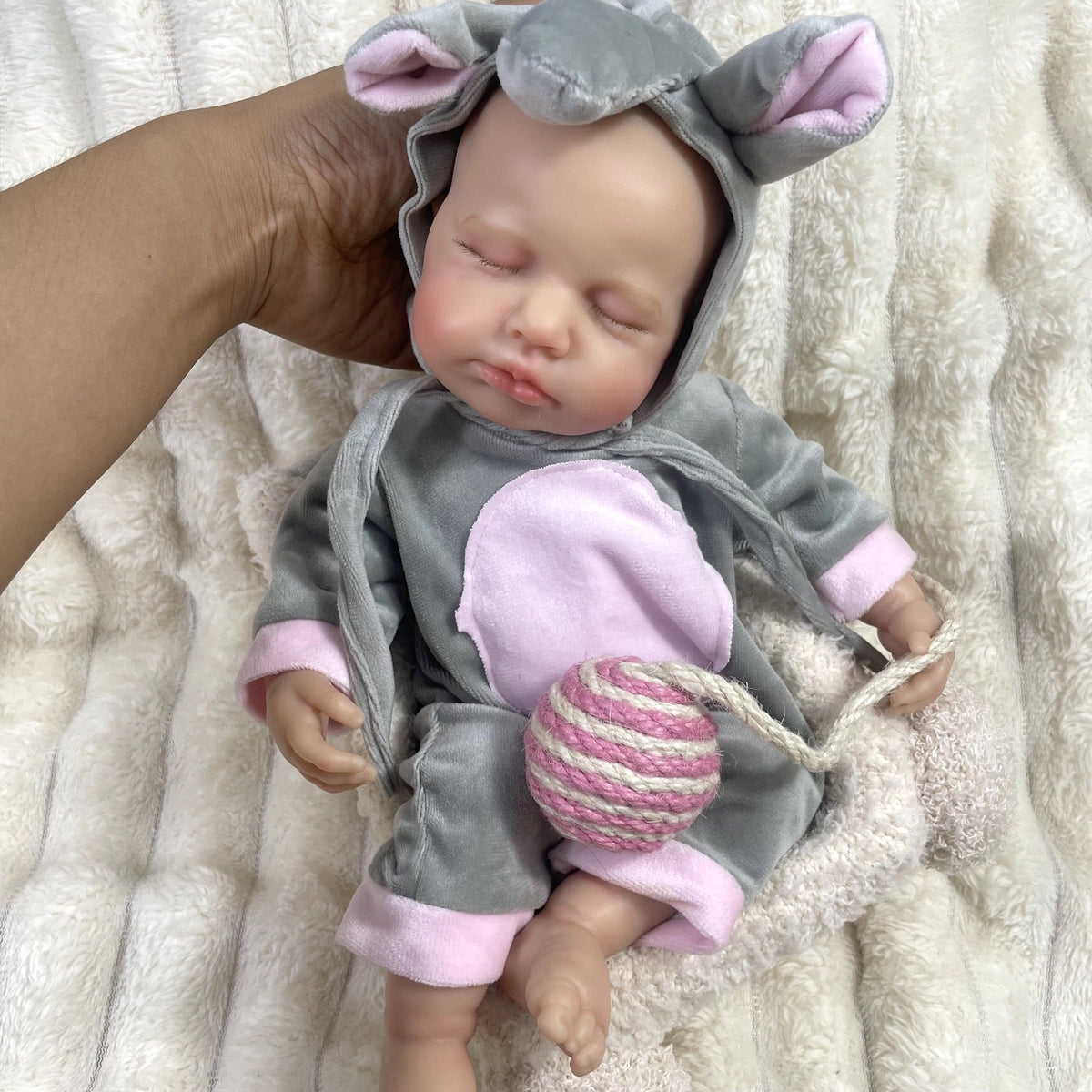30 cm vollsilikone schlafende Loulou-Reborn-Puppe in Elefantenkleidung
