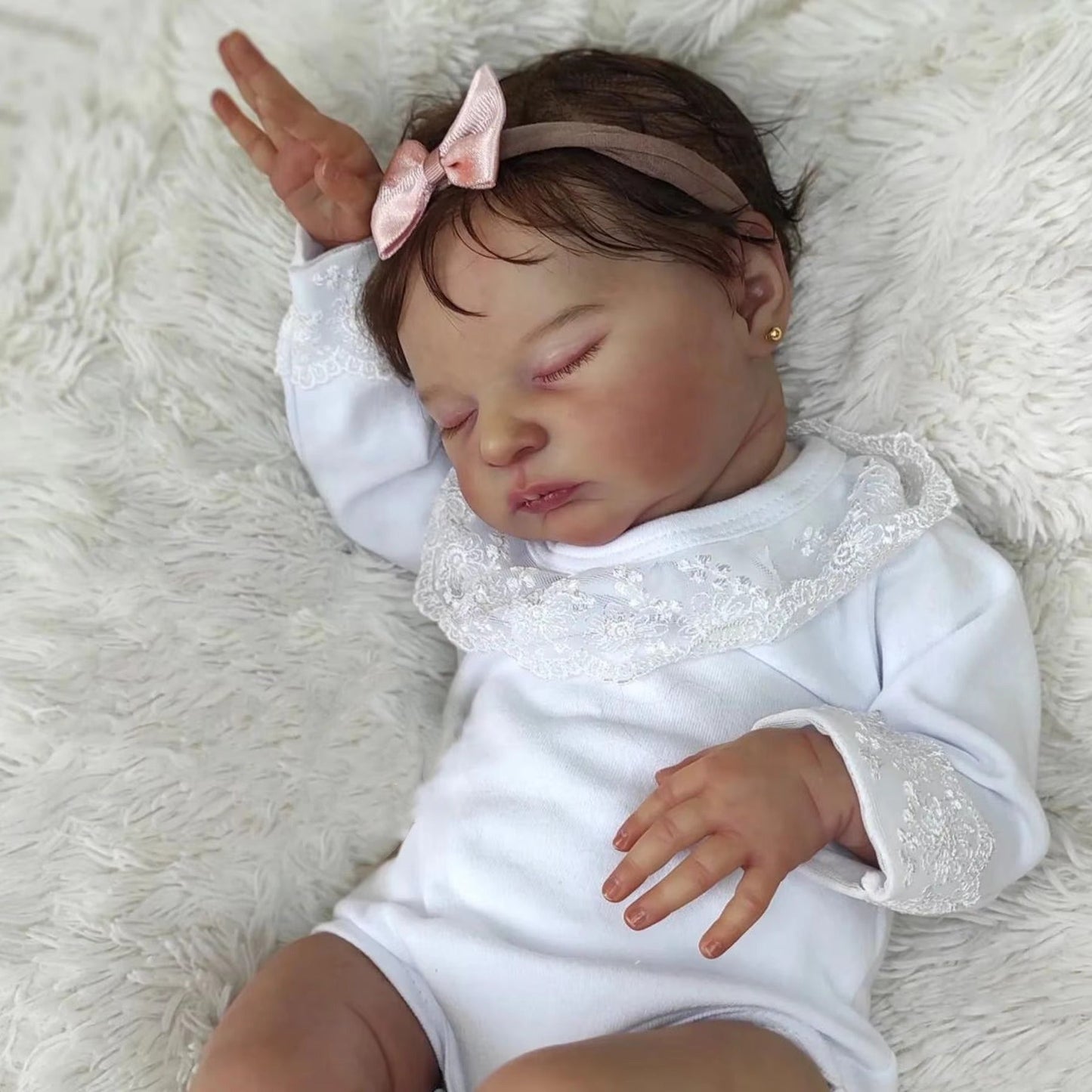 20 Zoll Viola Lebensechte geschlossene Augen Kurzes Haar Reborn Puppe-Laura