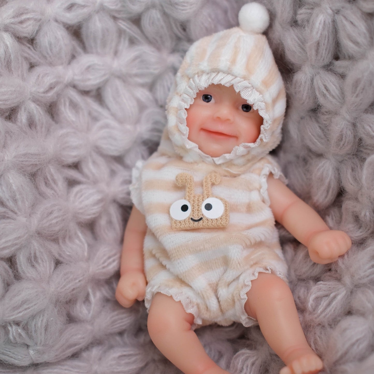 6 Zoll Mini-Silikon-Reborn-Puppe Mädchen mit offenen Augen - Sebastian