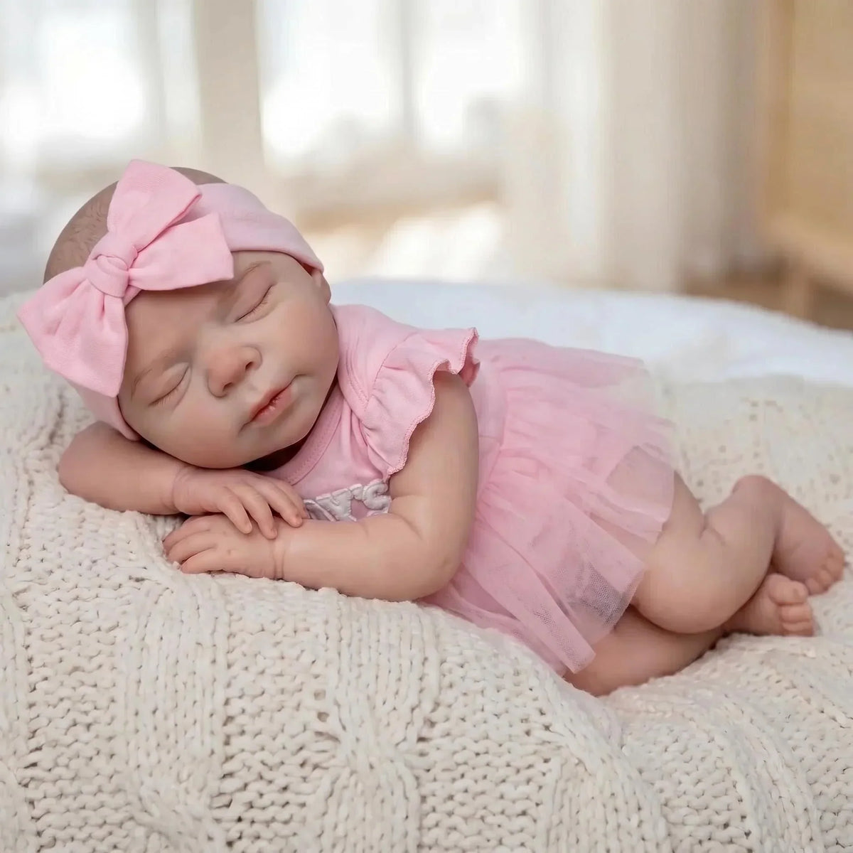 45 cm realistische Pascale Reborn Puppe aus Vollsilikon im rosa Kleid