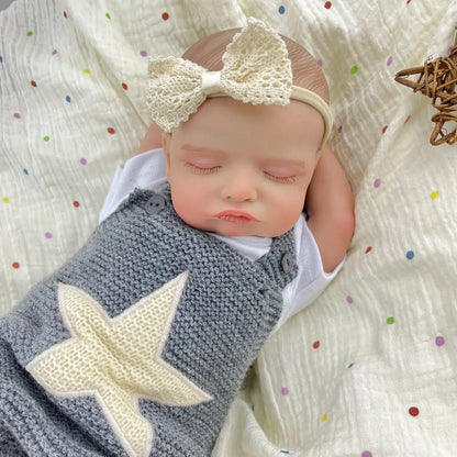 20 Zoll 3D-bemalte Rosalie Reborn Puppe schlafend in grauen Sternenoutfits