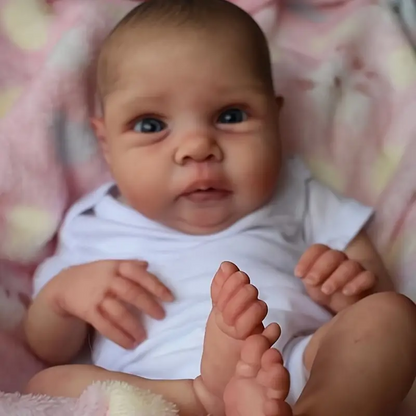 Martina Realistische 19 Zoll Reborn Puppe mit offenen Augen