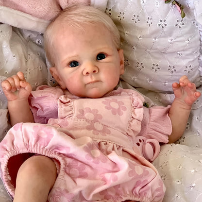 45cm (18 Zoll) Reborn Puppe Bettie (Mädchen) mit blauen Augen und rosa Blumen-Outfit